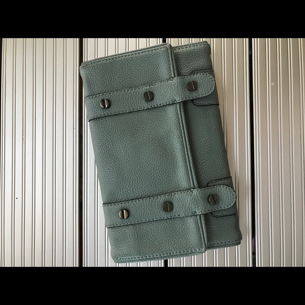 BCBG wallet